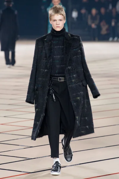 Look 22